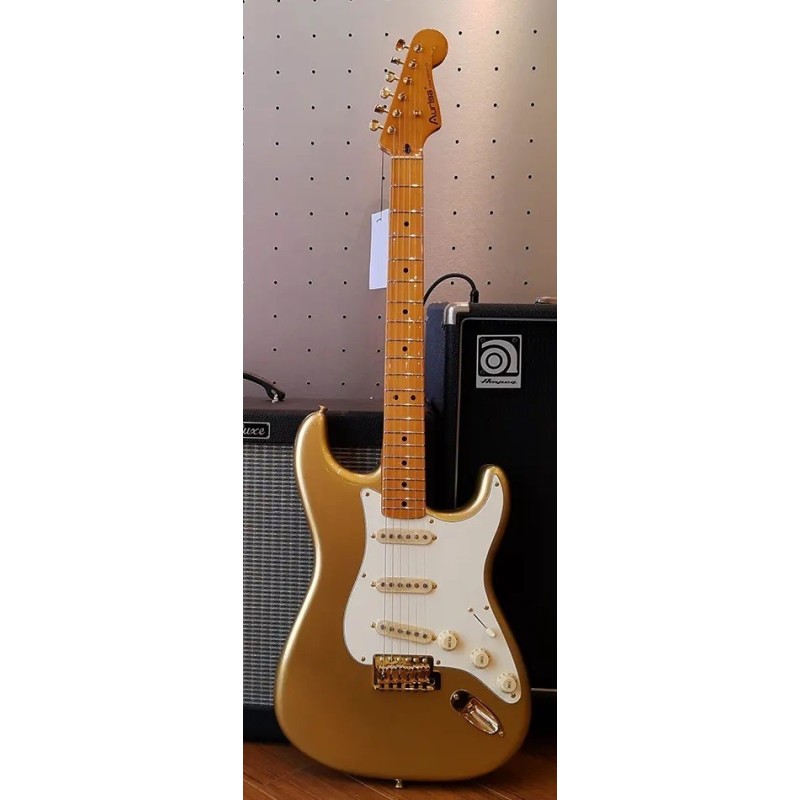 Strat V&B A300