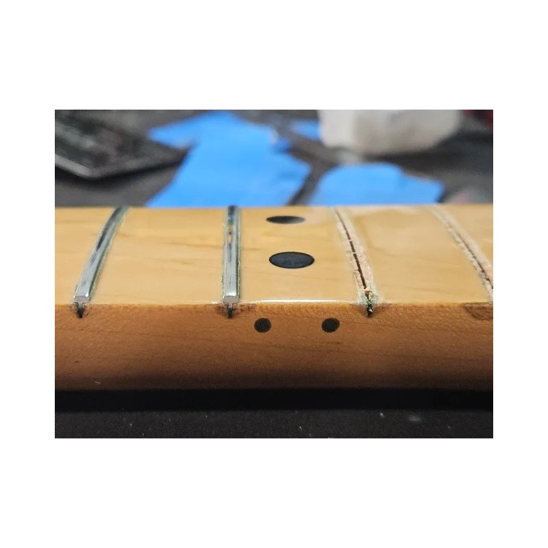 Refrettage guitare et basse 4 ou 5 cordes touche "mapple"